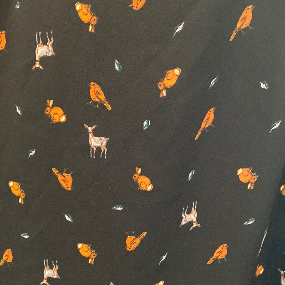 Maurices size 3 top with adorable fall print